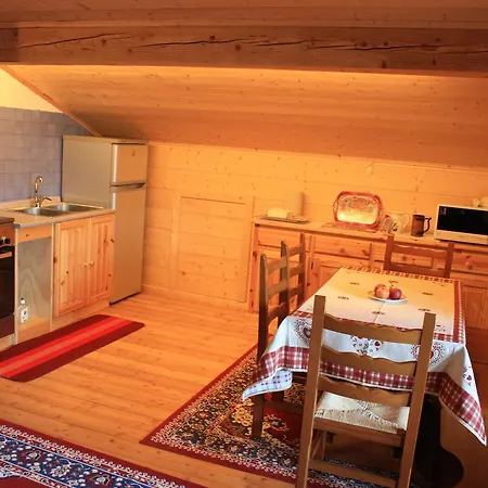 Semesterbostad Diffuso Faller